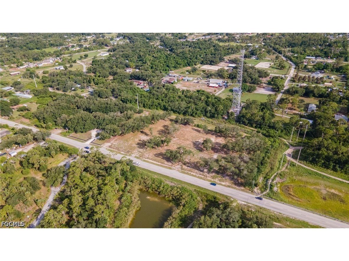 6080 Mellow Drive North Fort Myers FL 33917 2026026459 image3