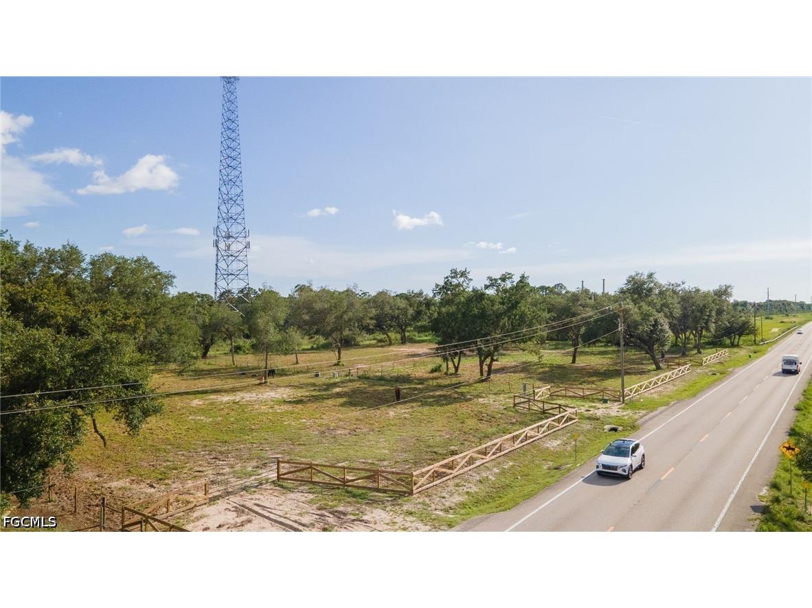 6080 Mellow Drive North Fort Myers FL 33917 2026026459 image8