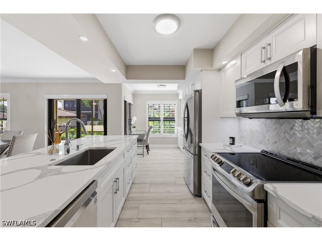 6080 Pelican Bay Boulevard #104A Naples FL 34108 226016575 image12