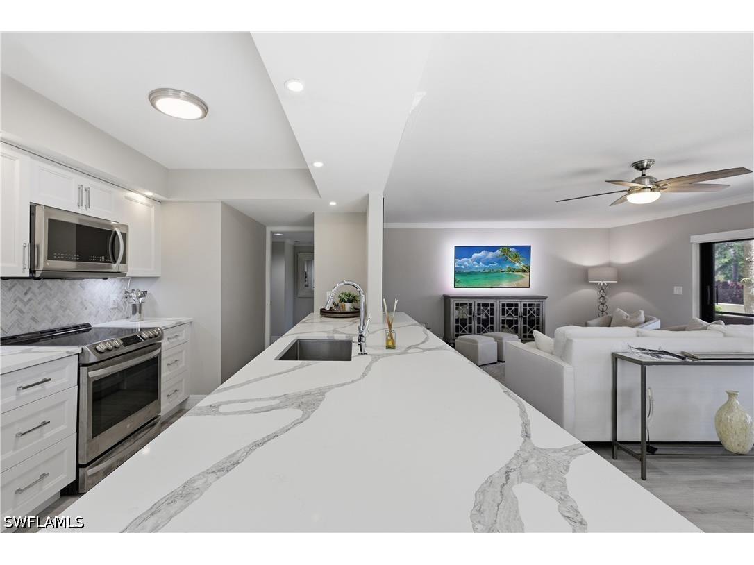 6080 Pelican Bay Boulevard #104A Naples FL 34108 226016575 image14