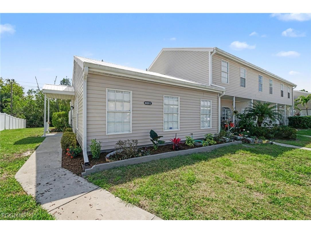 6081 Lake Front Drive Fort Myers FL 33908 2026012322 image2