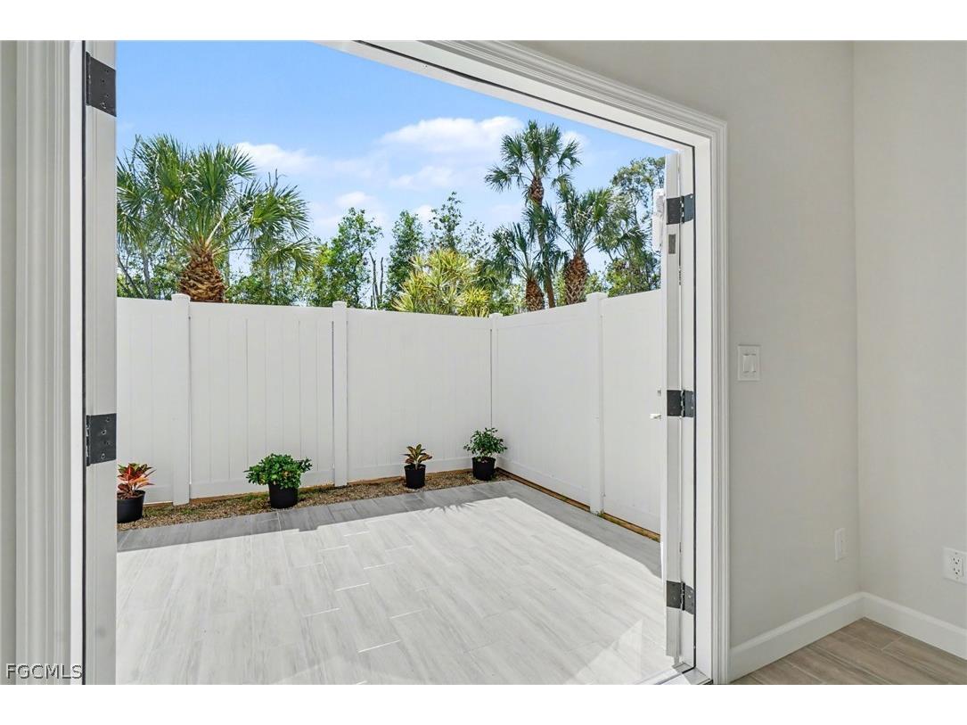 6081 Lake Front Drive Fort Myers FL 33908 2026012322 image23