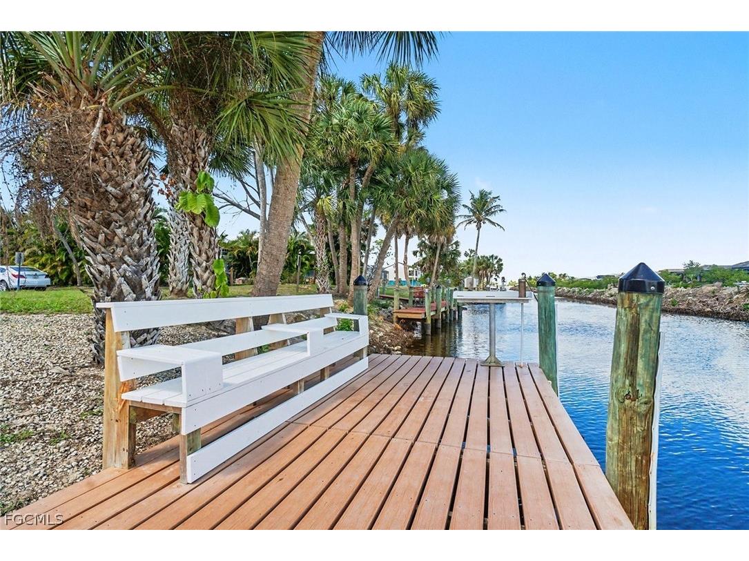 6081 Lake Front Drive Fort Myers FL 33908 2026012322 image32