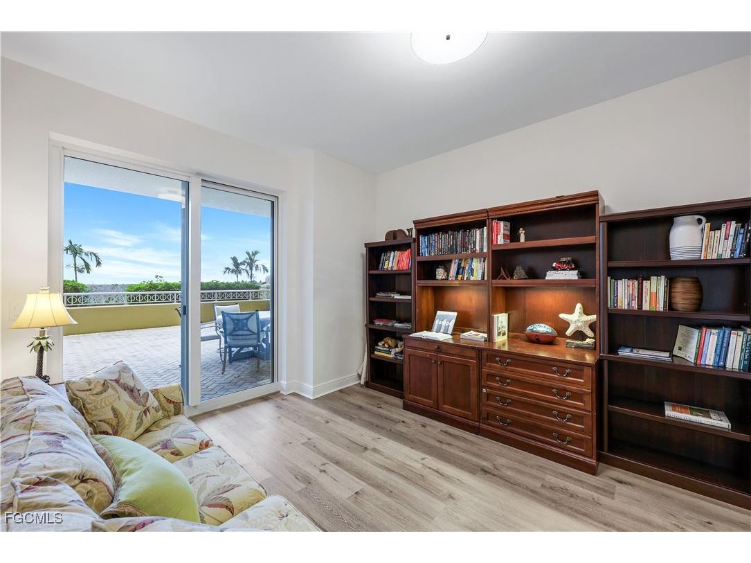 6081 Silver King Boulevard #103 Cape Coral FL 33914 2025009368 image13