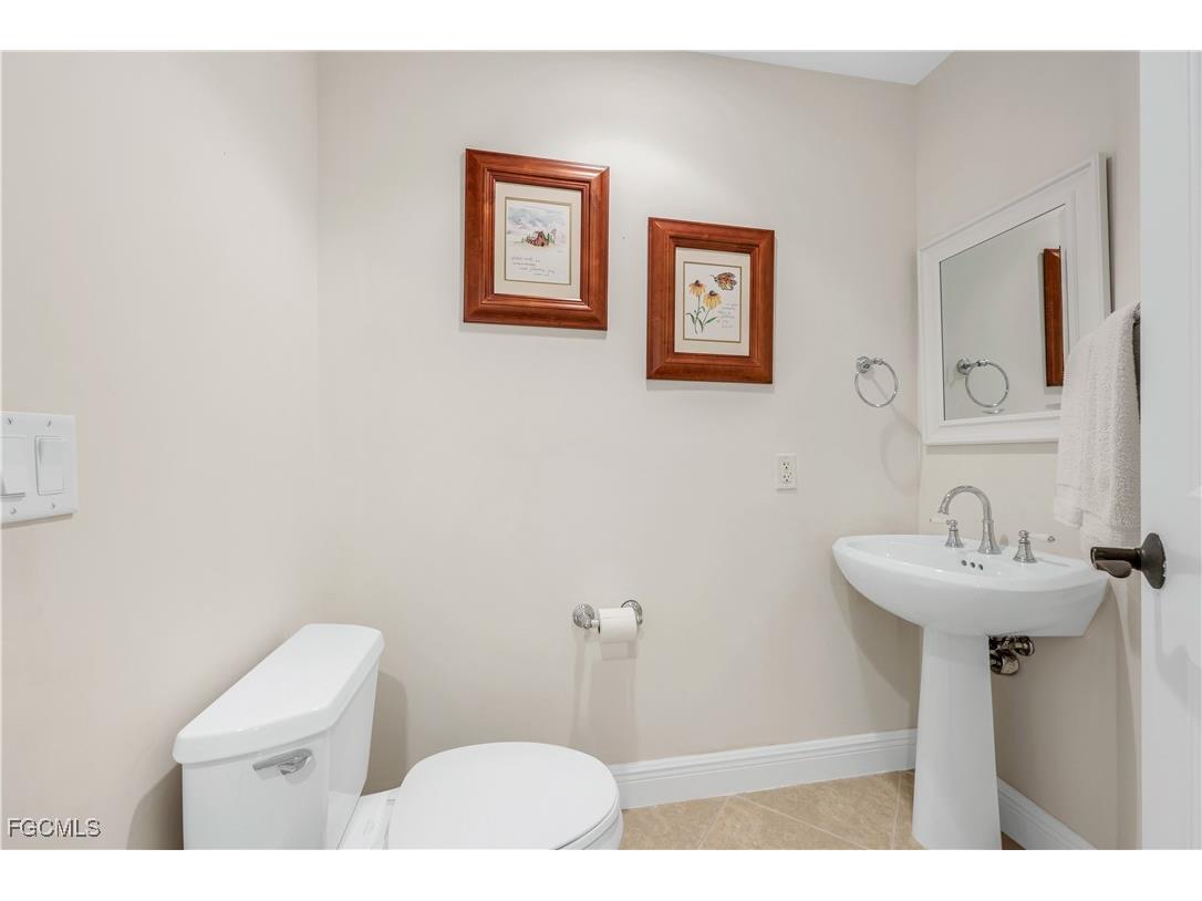 6081 Silver King Boulevard #103 Cape Coral FL 33914 2025009368 image15