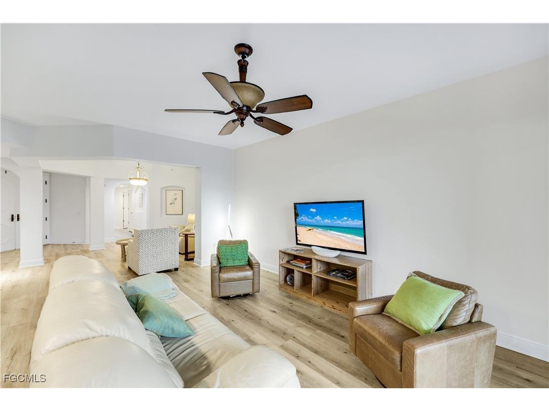 6081 Silver King Boulevard #103 Cape Coral FL 33914 2025009368 image42
