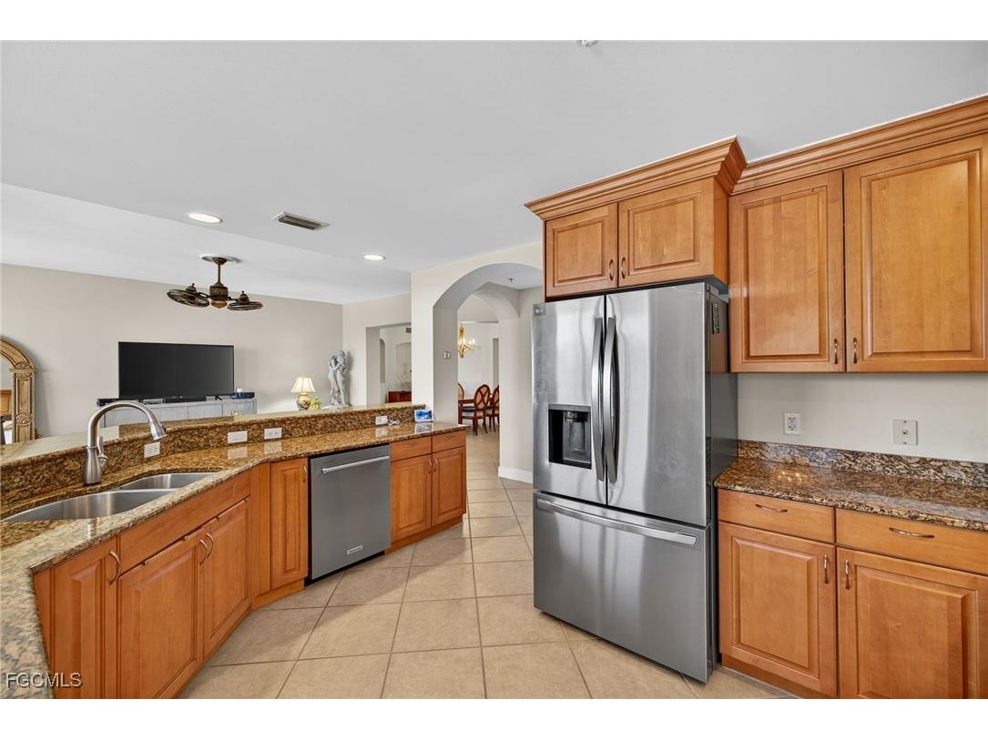 6081 Silver King Boulevard #202 Cape Coral FL 33914 2025019092 image11