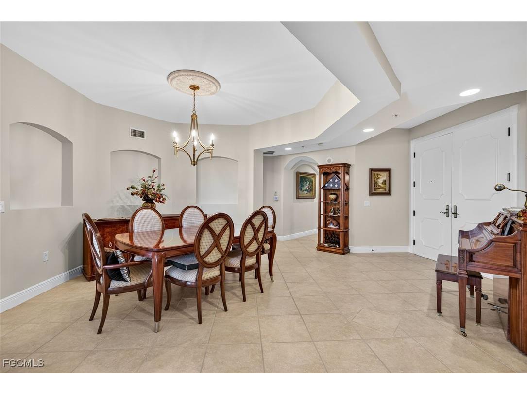 6081 Silver King Boulevard #202 Cape Coral FL 33914 2025019092 image5