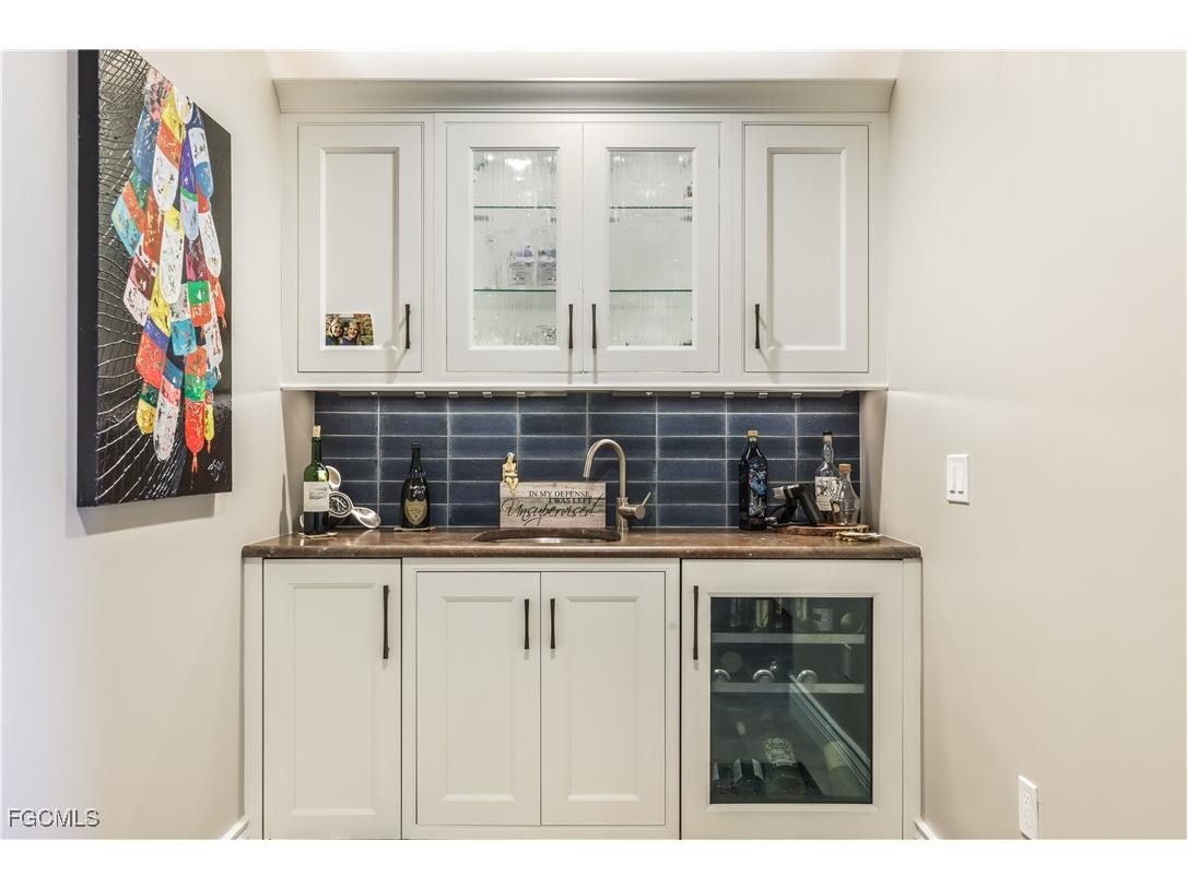 6081 Silver King Boulevard #404 Cape Coral FL 33914 2025017916 image8