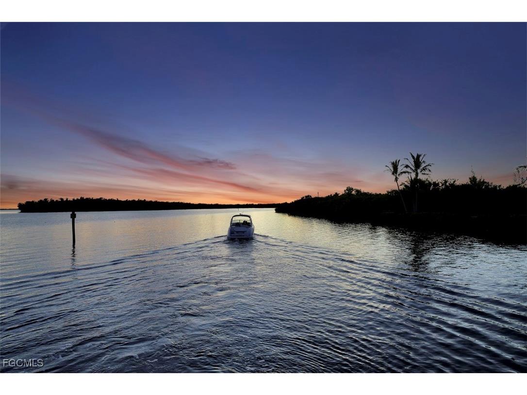 6081 Silver King Boulevard #501 Cape Coral FL 33914 2025014767 image46