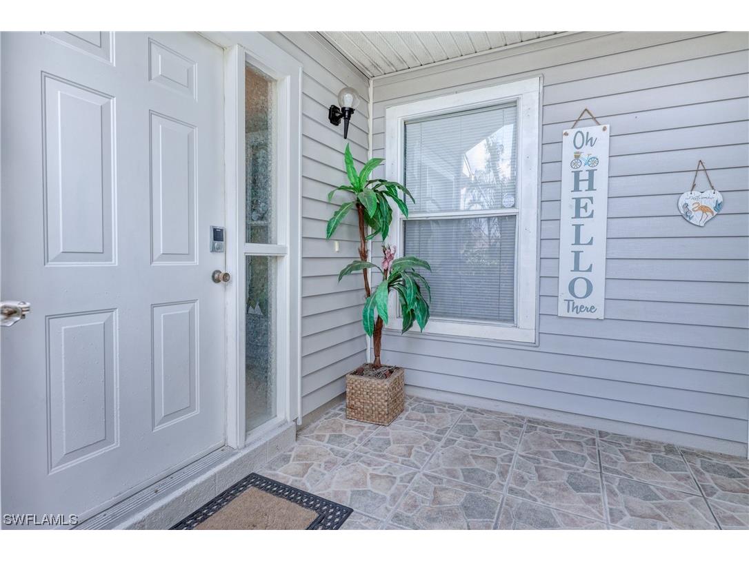 6084 Timberwood Circle #323 Fort Myers FL 33908 223033463 image1