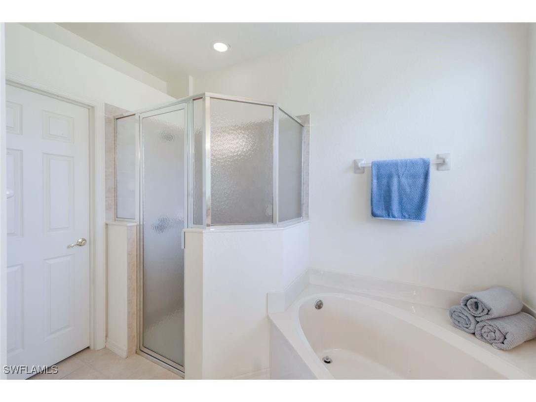 6086 Highwood Park Lane Naples FL 34110 225077338 image15