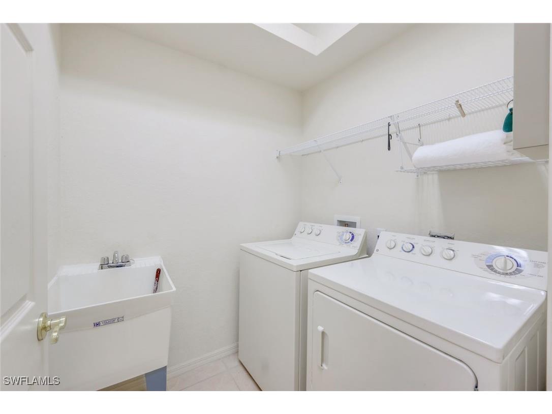 6086 Highwood Park Lane Naples FL 34110 225077338 image20