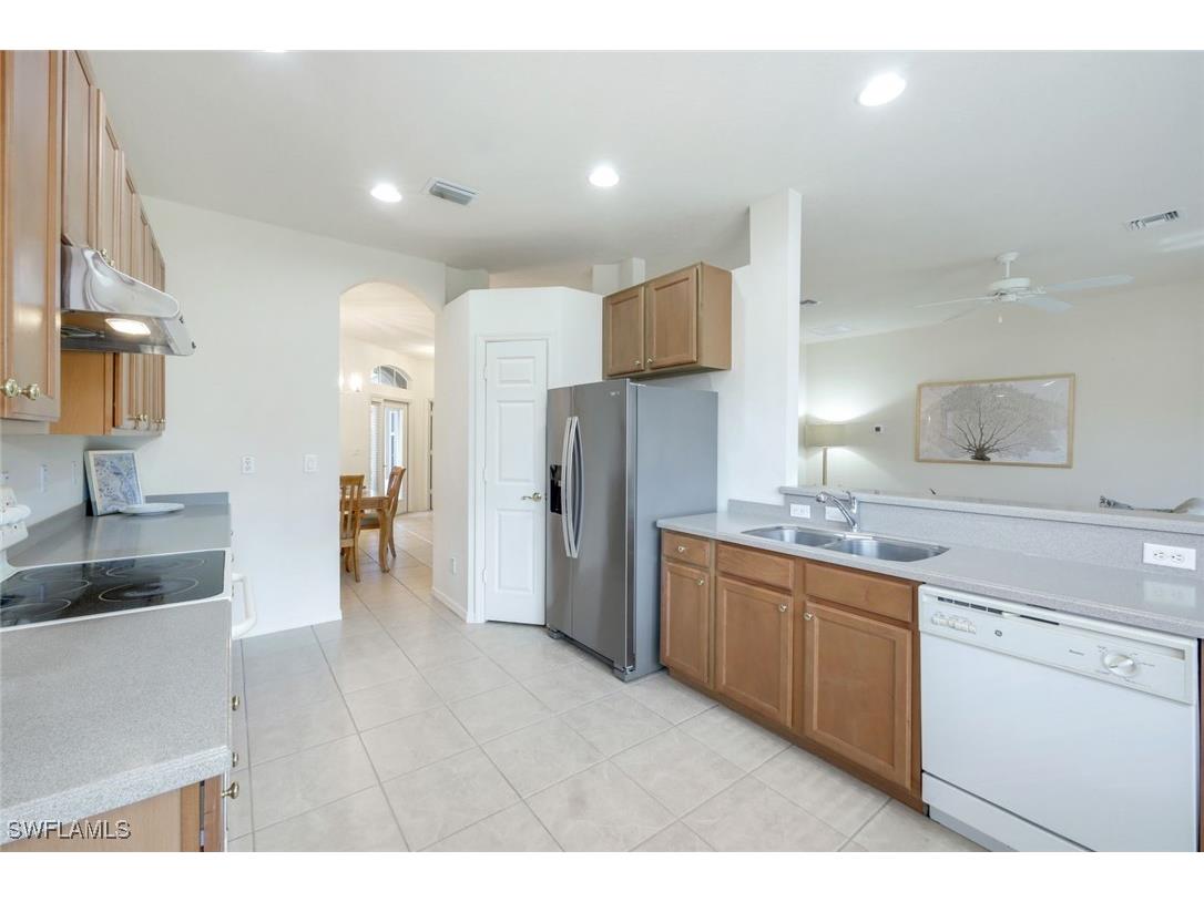 6086 Highwood Park Lane Naples FL 34110 225077338 image8