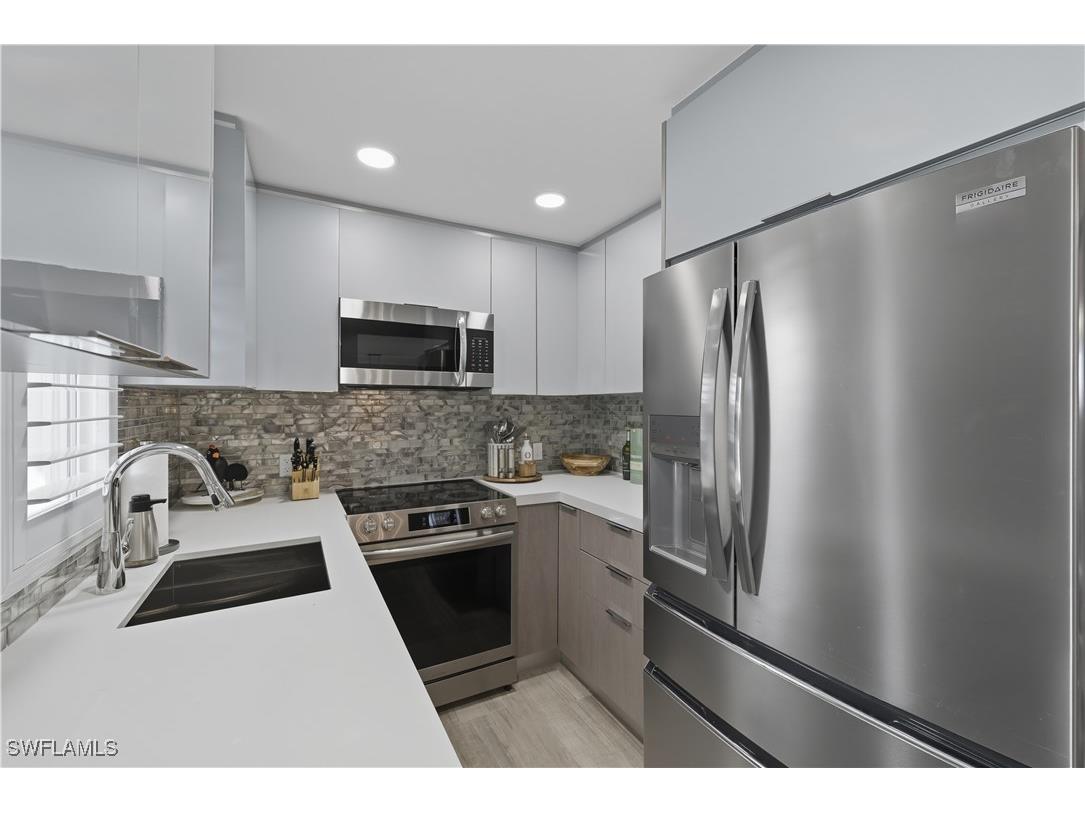 609 12th Avenue S #609 Naples FL 34102 225074265 image7