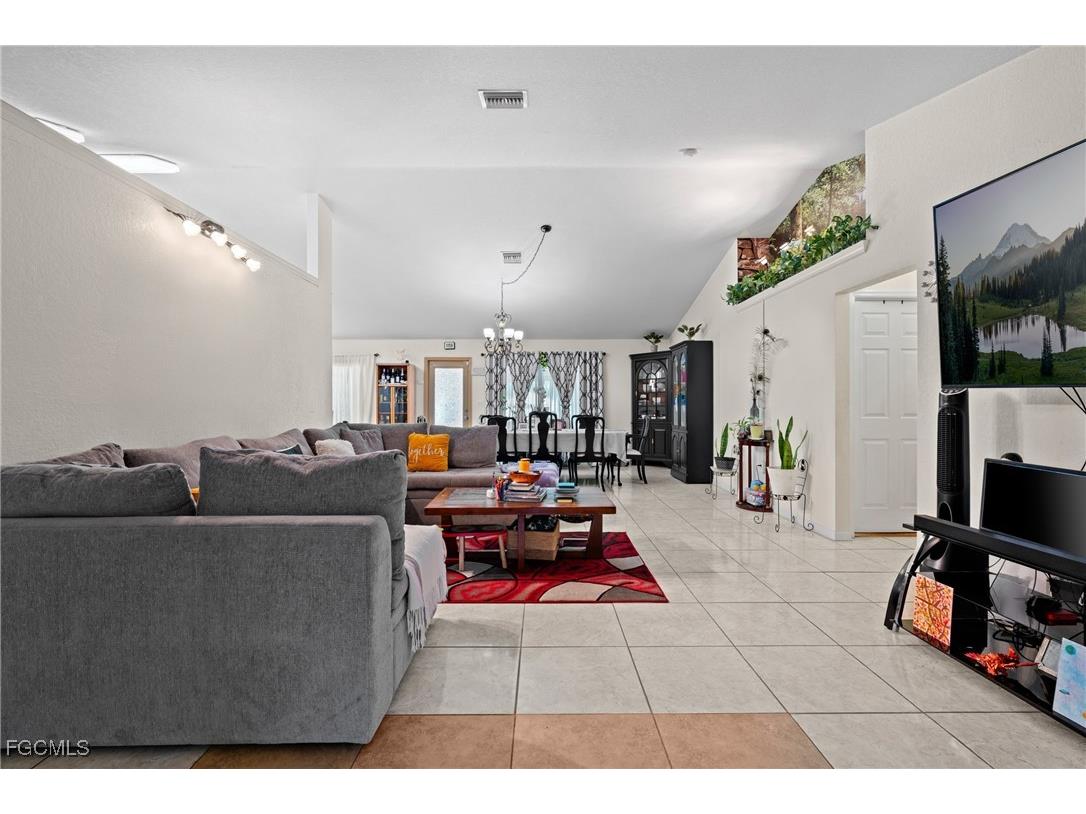 609 Gerald Avenue Lehigh Acres FL 33936 2025013626 image13