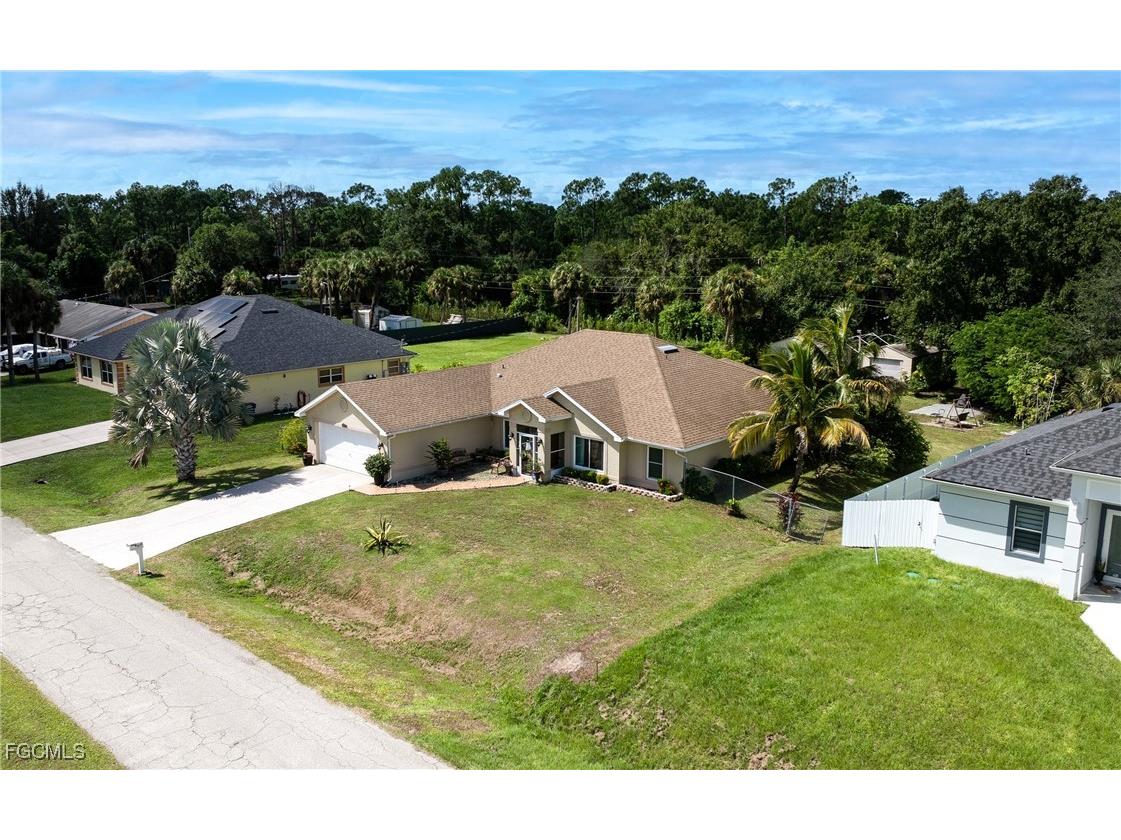609 Gerald Avenue Lehigh Acres FL 33936 2025013626 image2