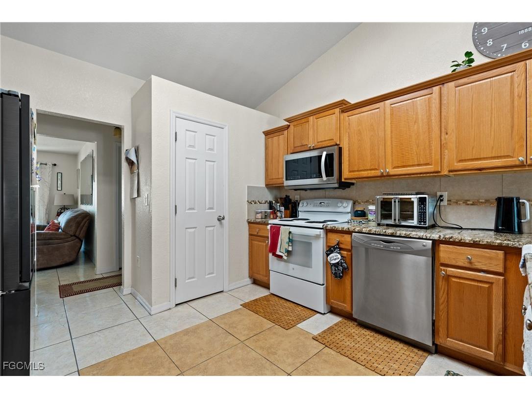 609 Gerald Avenue Lehigh Acres FL 33936 2025013626 image21