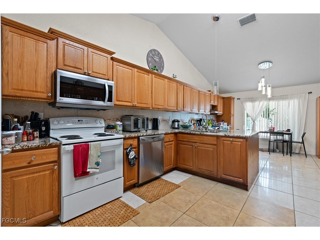 609 Gerald Avenue Lehigh Acres FL 33936 2025013626 image23