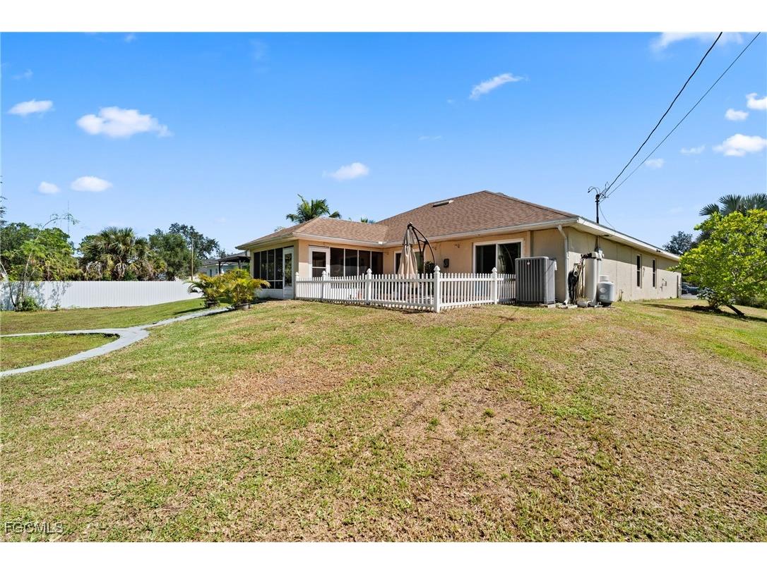 609 Gerald Avenue Lehigh Acres FL 33936 2025013626 image30