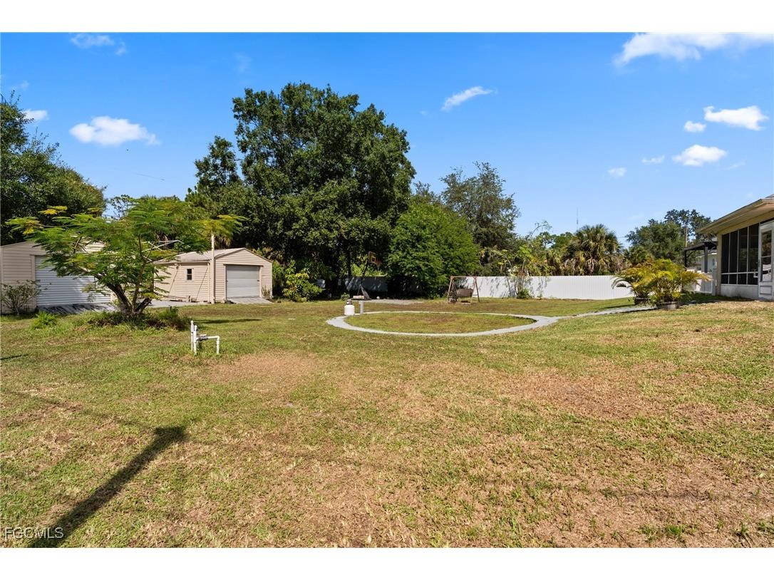 609 Gerald Avenue Lehigh Acres FL 33936 2025013626 image32