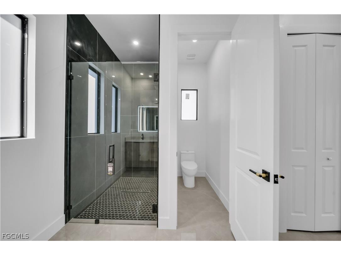 609 NE 11th Terrace Cape Coral FL 33909 2026007201 image33