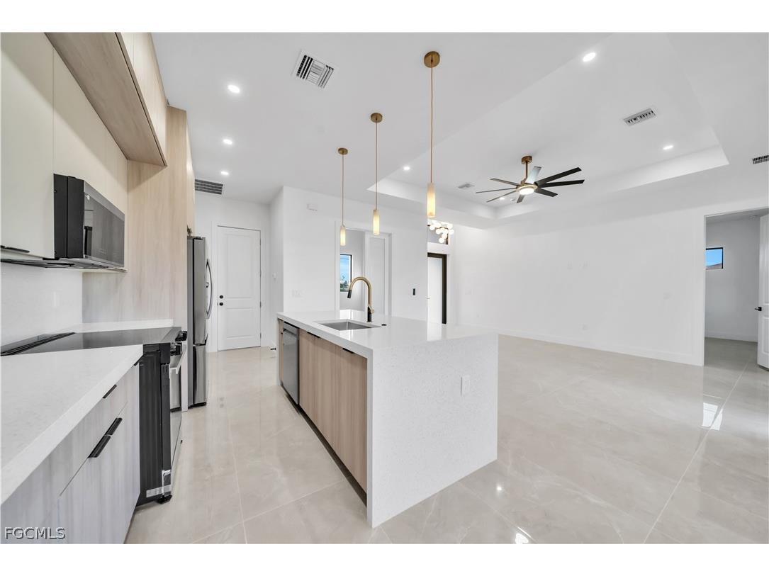 609 NE 11th Terrace Cape Coral FL 33909 2026007201 image42