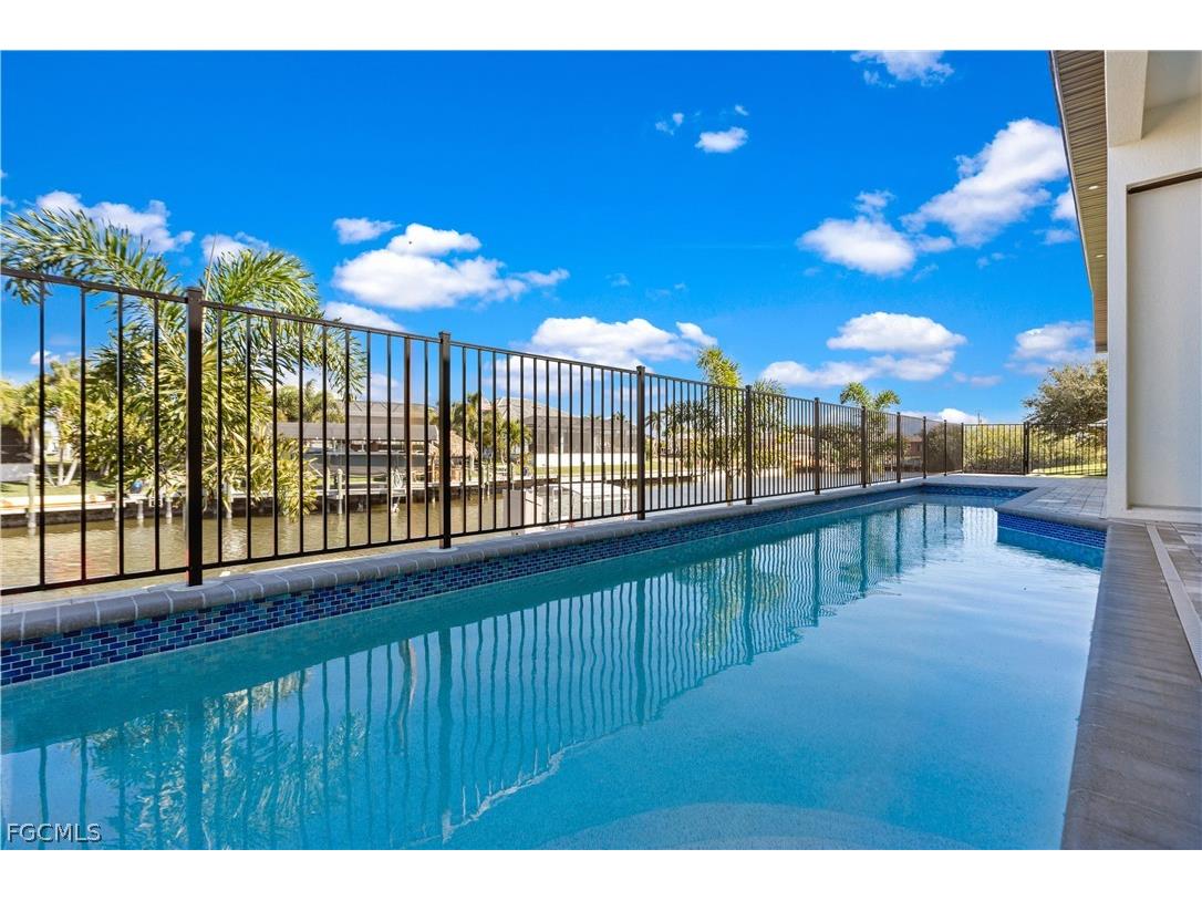 609 NW 39th Avenue Cape Coral FL 33993 2026010194 image3