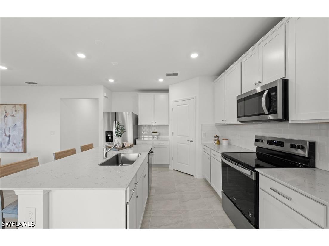 609 Oasis Lake Place Lehigh Acres FL 33936 226009286 image20