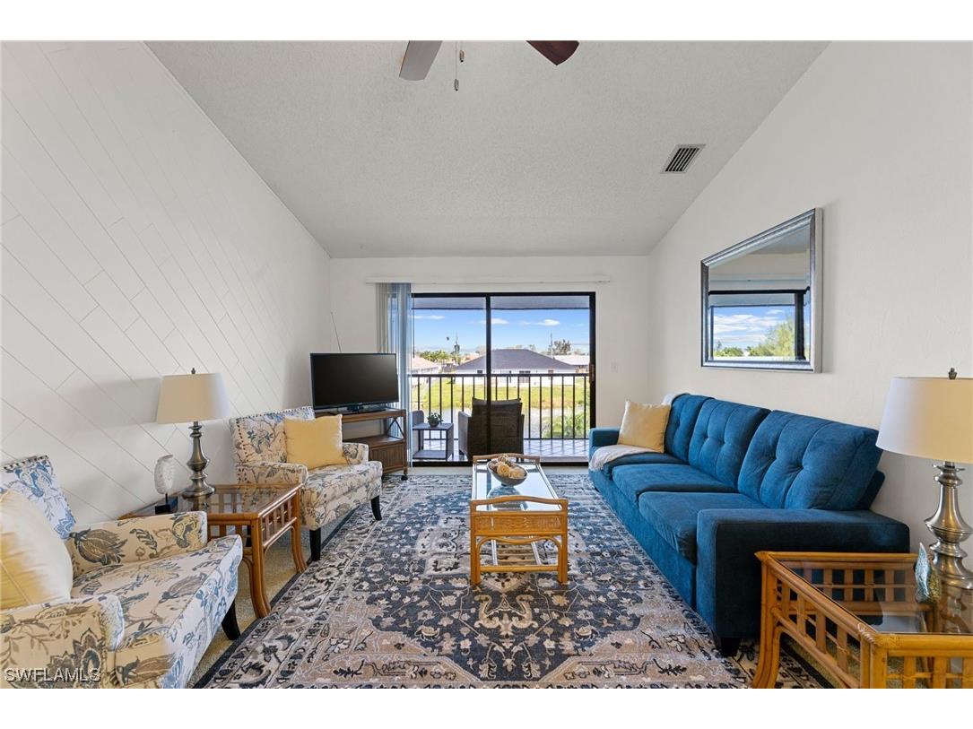 609 SE 15th Street #204 Cape Coral FL 33990 224016542 image1