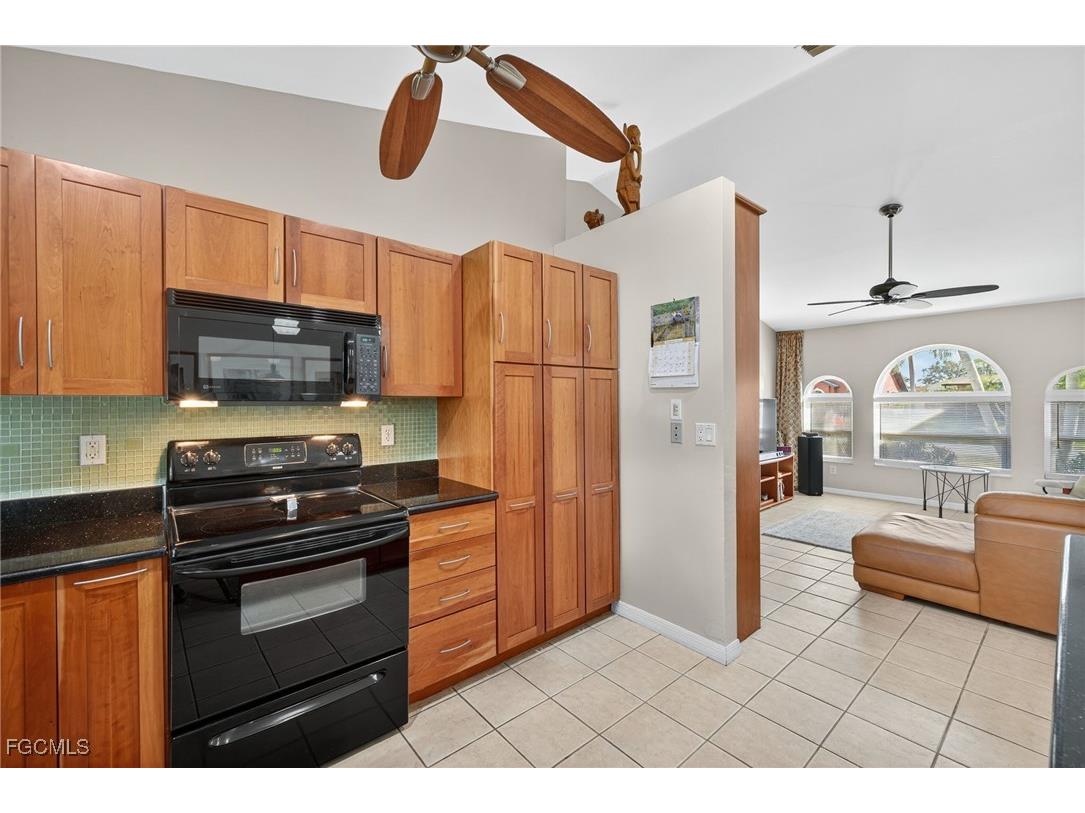 609 SE 17th Street Cape Coral FL 33990 2025020028 image10