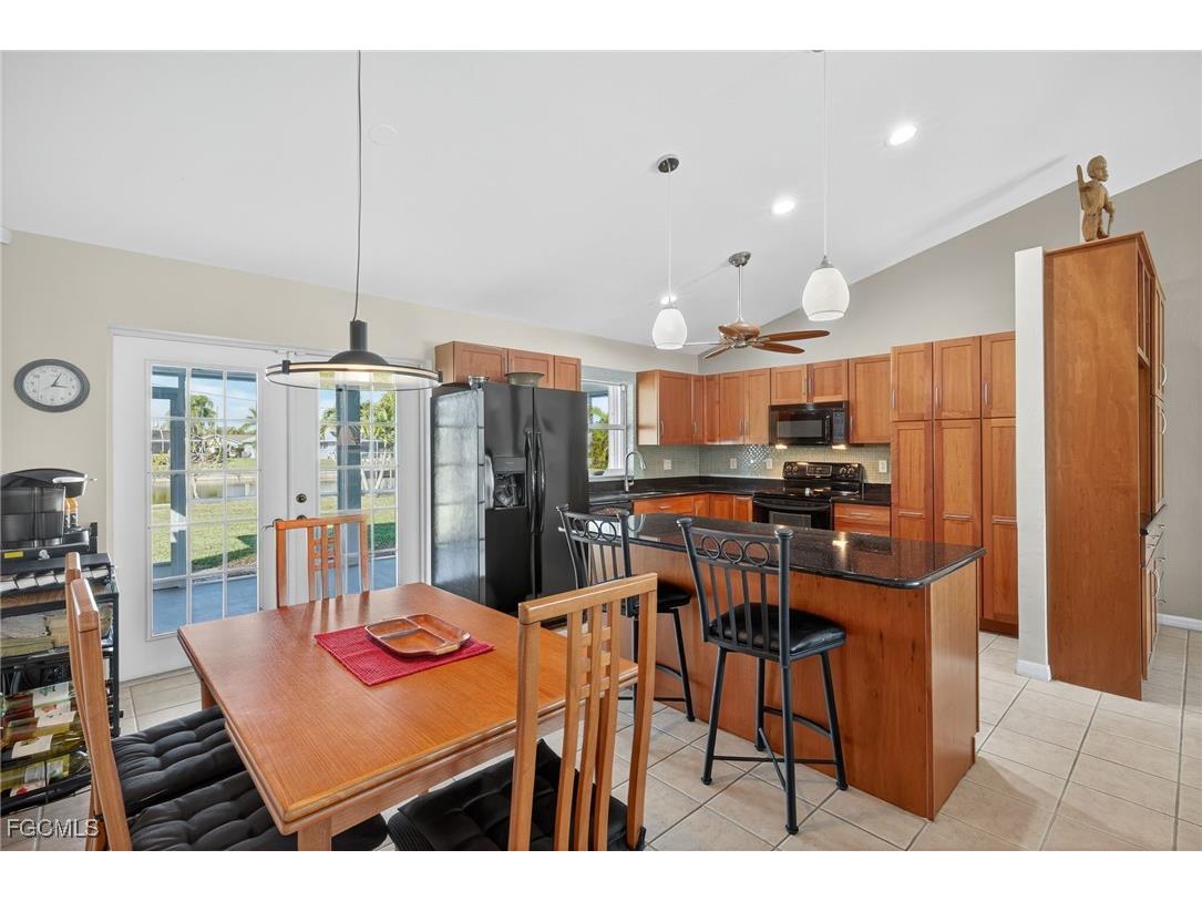 609 SE 17th Street Cape Coral FL 33990 2025020028 image11