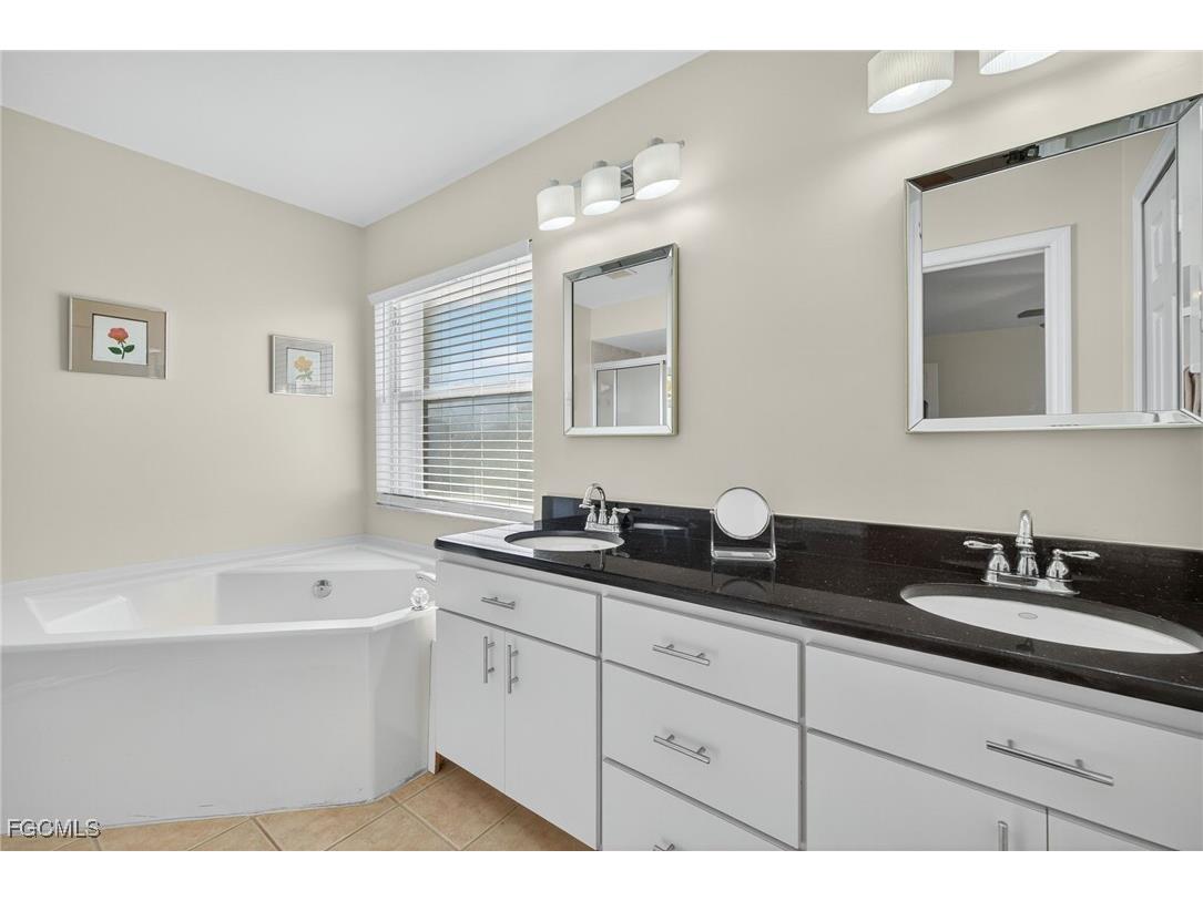 609 SE 17th Street Cape Coral FL 33990 2025020028 image15