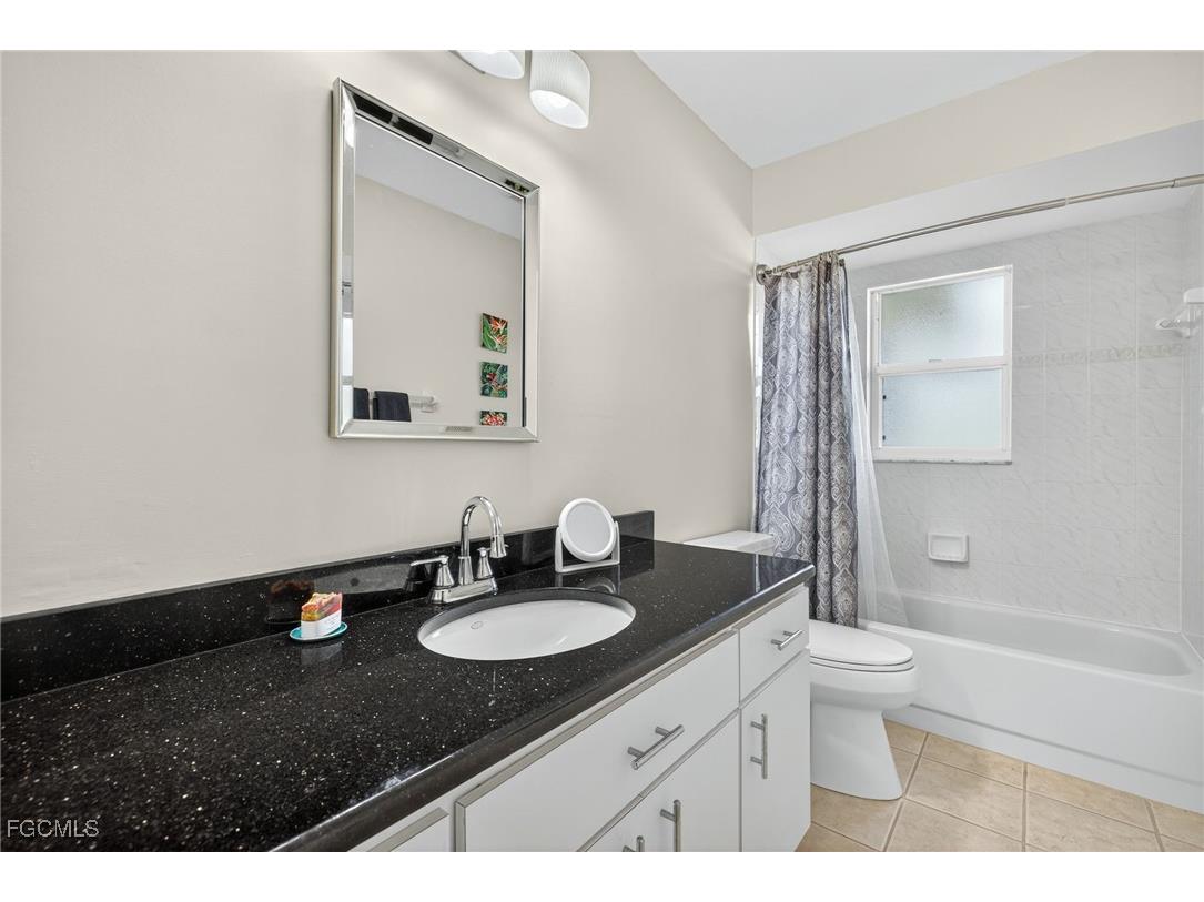 609 SE 17th Street Cape Coral FL 33990 2025020028 image17