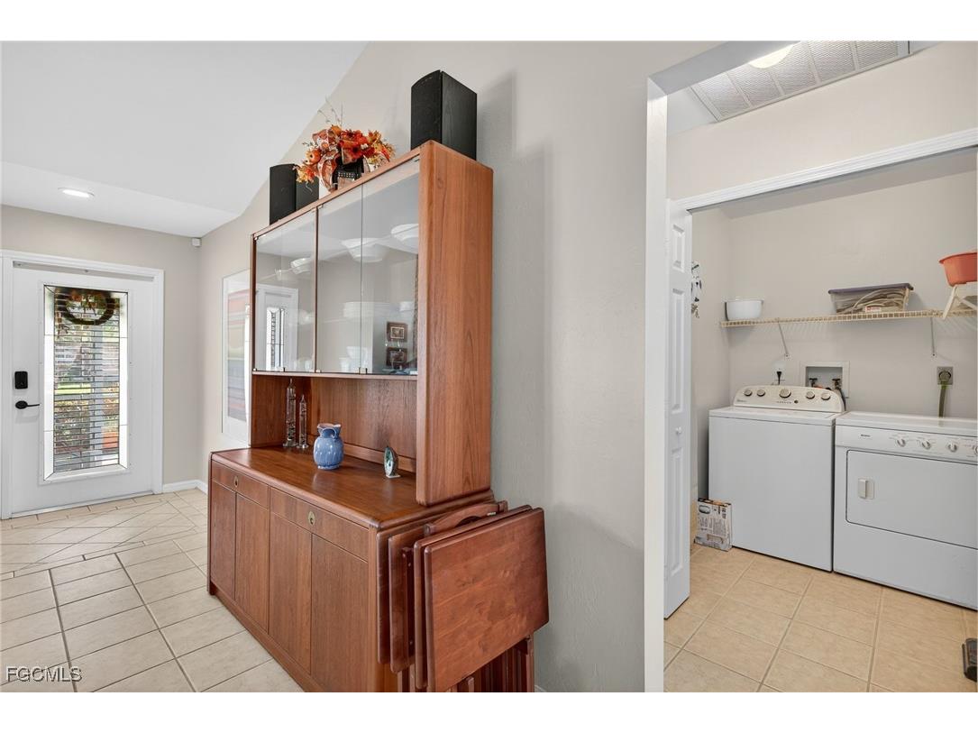 609 SE 17th Street Cape Coral FL 33990 2025020028 image19