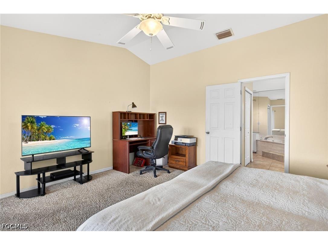 609 SE 21st Street Cape Coral FL 33990 2026023048 image17