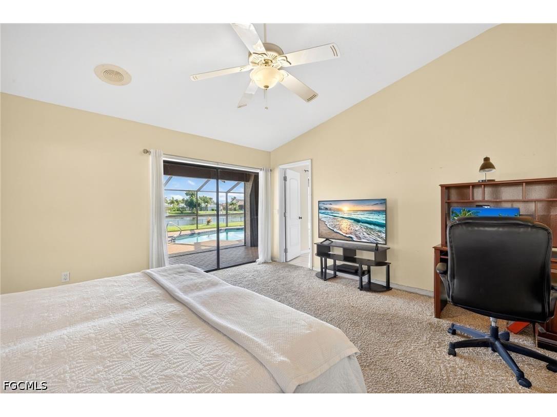 609 SE 21st Street Cape Coral FL 33990 2026023048 image18