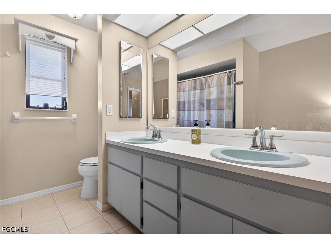 609 SE 21st Street Cape Coral FL 33990 2026023048 image23