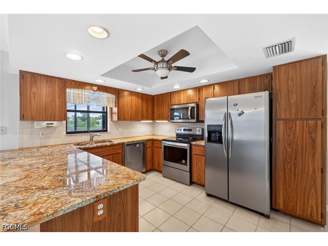 609 SE 21st Street Cape Coral FL 33990 2026023048 image3