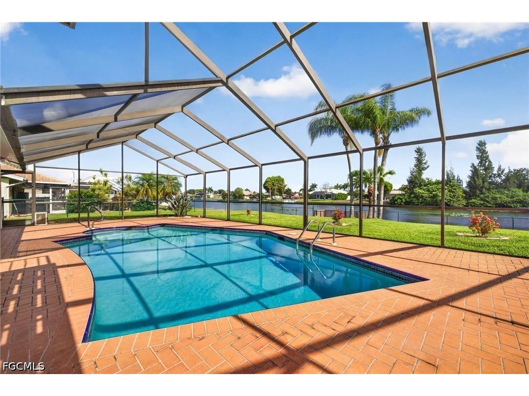 609 SE 21st Street Cape Coral FL 33990 2026023048 image32