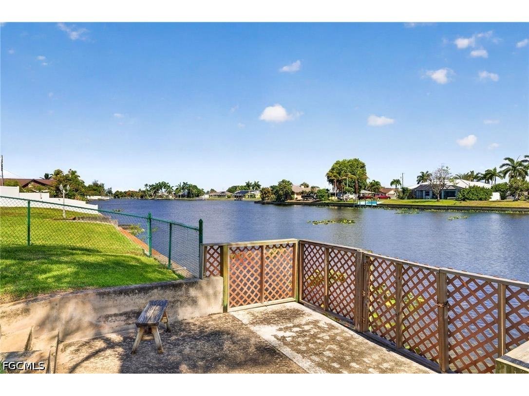 609 SE 21st Street Cape Coral FL 33990 2026023048 image38