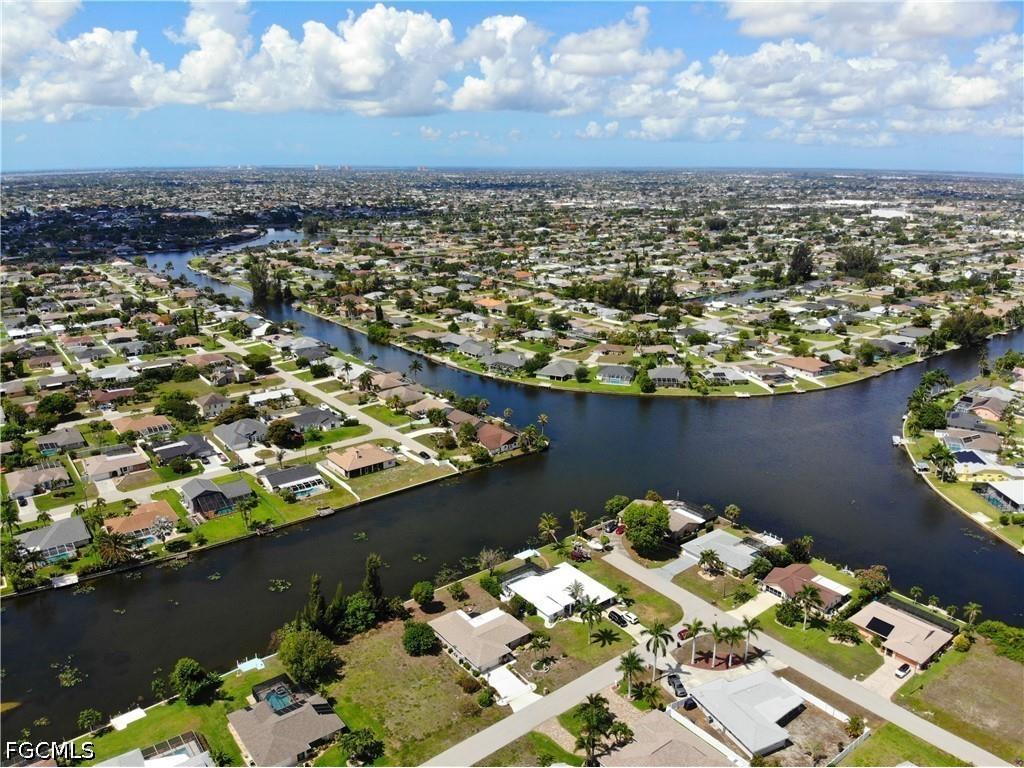 609 SE 21st Street Cape Coral FL 33990 2026023048 image50