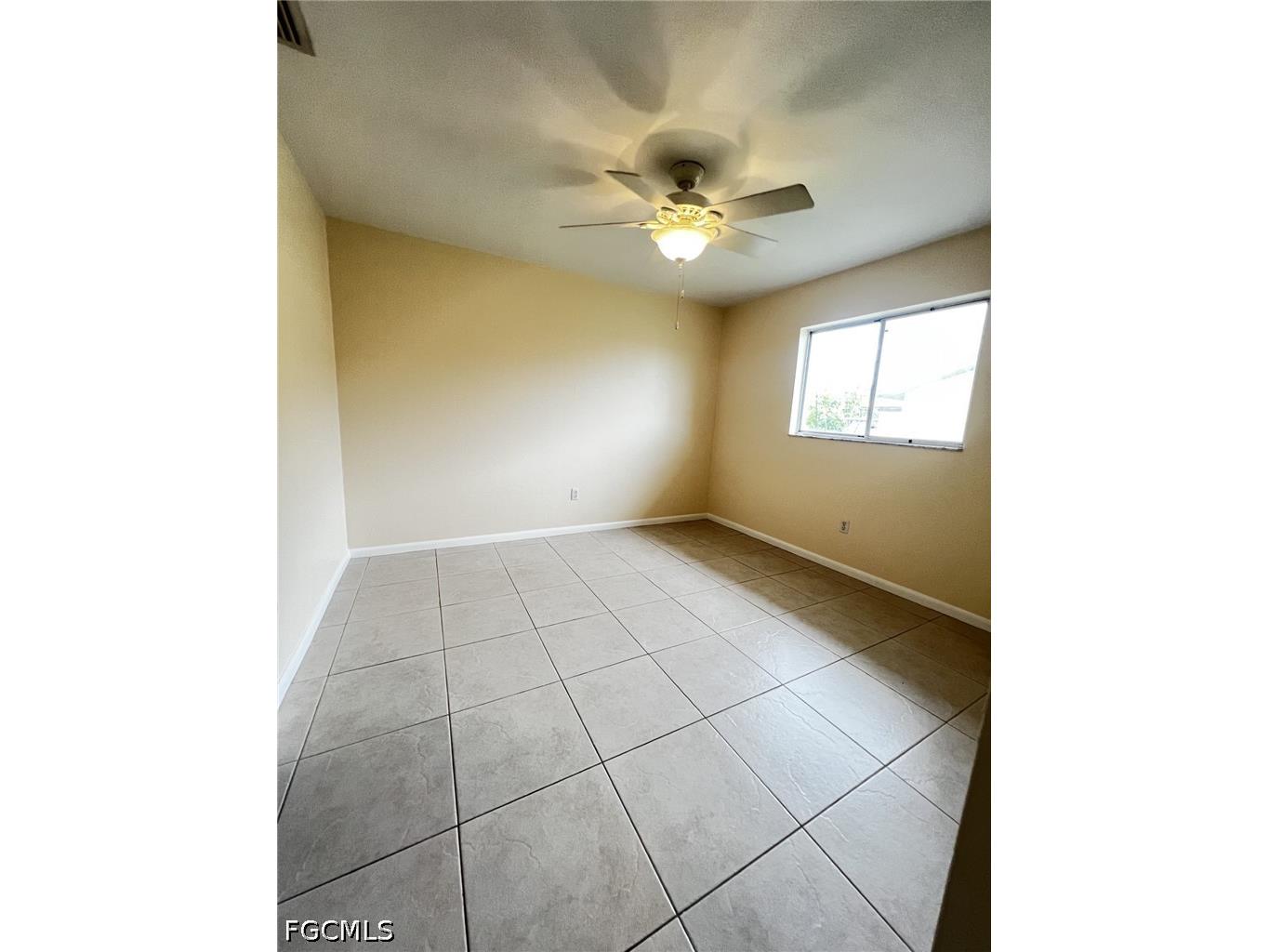 609 SE 23rd Place #1 Cape Coral FL 33990 2026026302 image4