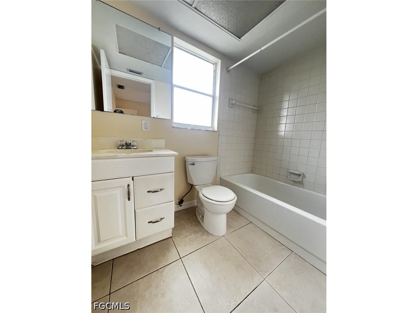 609 SE 23rd Place #1 Cape Coral FL 33990 2026026302 image7