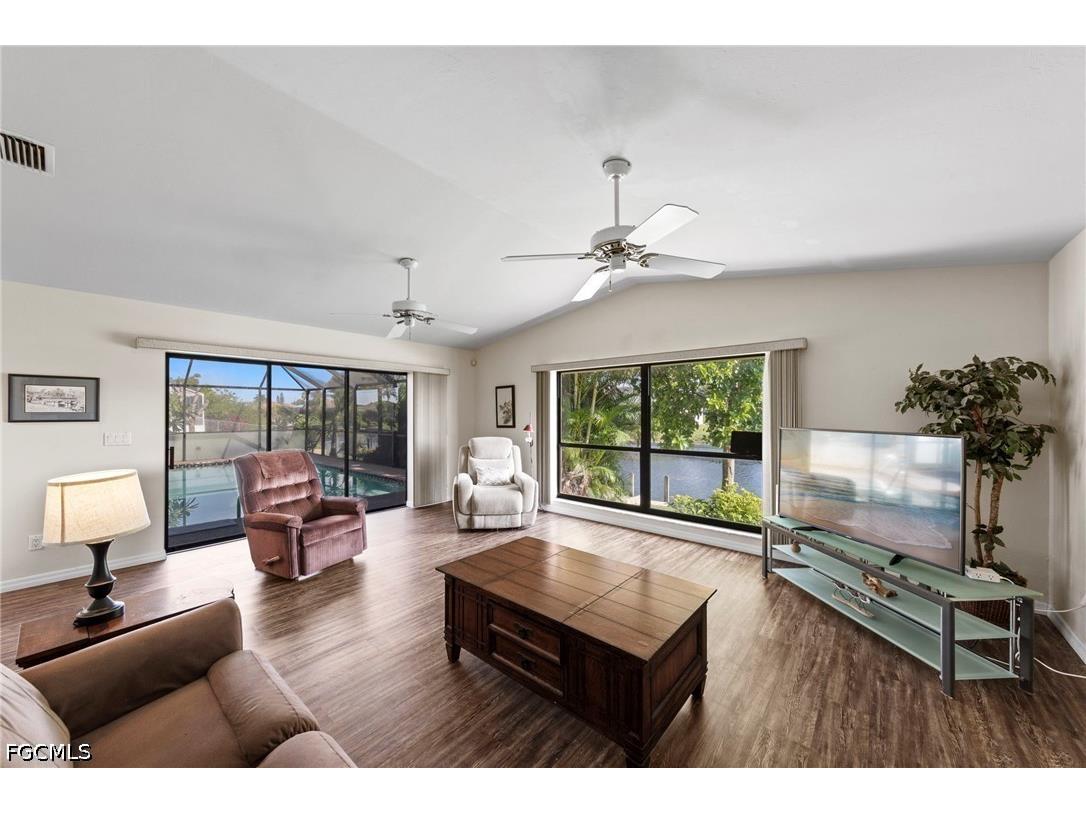 609 SW 35th Terrace Cape Coral FL 33914 2026028973 image6