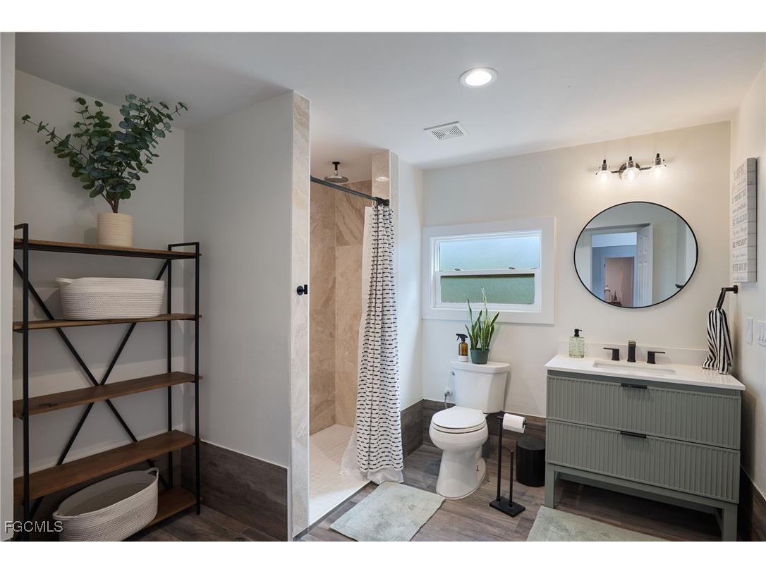 6090 Tidewater Island Circle Fort Myers FL 33908 2025022596 image39