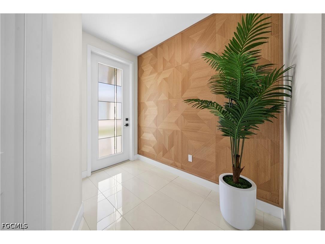 6092 Barbara Circle Naples FL 34112 225044705 image4