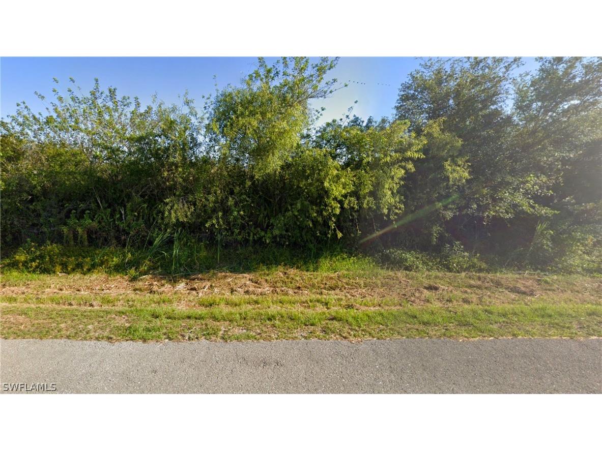 60th Avenue NE Naples FL 34120 226006467 image2