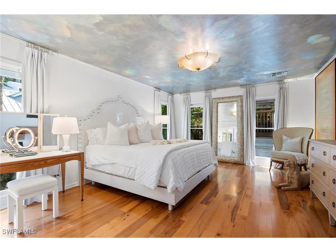 61 12th Avenue S Naples FL 34102 225068073 image20