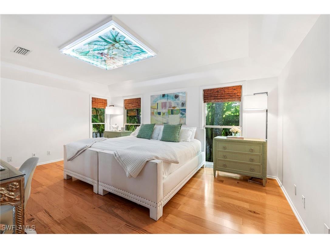 61 12th Avenue S Naples FL 34102 225068073 image28